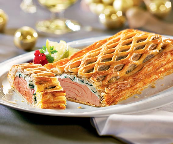 Ribe/Specijaliteti File lososa v listnatem testu bofrost