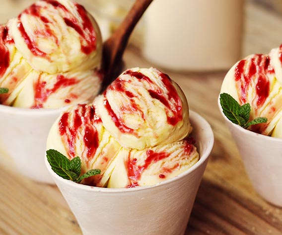 Sladoledi/Posodice Vanilja Frutti Rossi AmorAvena  bofrost