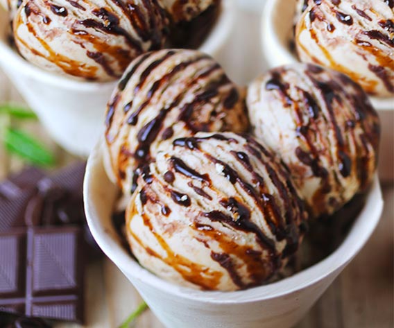 Sladoledi/Posodice Tiramisù AmorAvena  bofrost