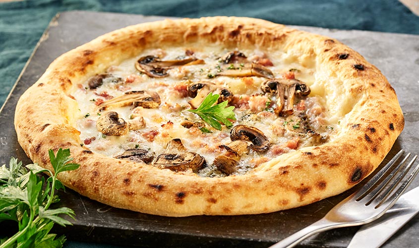 Pizze & Snack/Pizze Bela pizza “Bistrot 25“ s klobasico in gobami bofrost